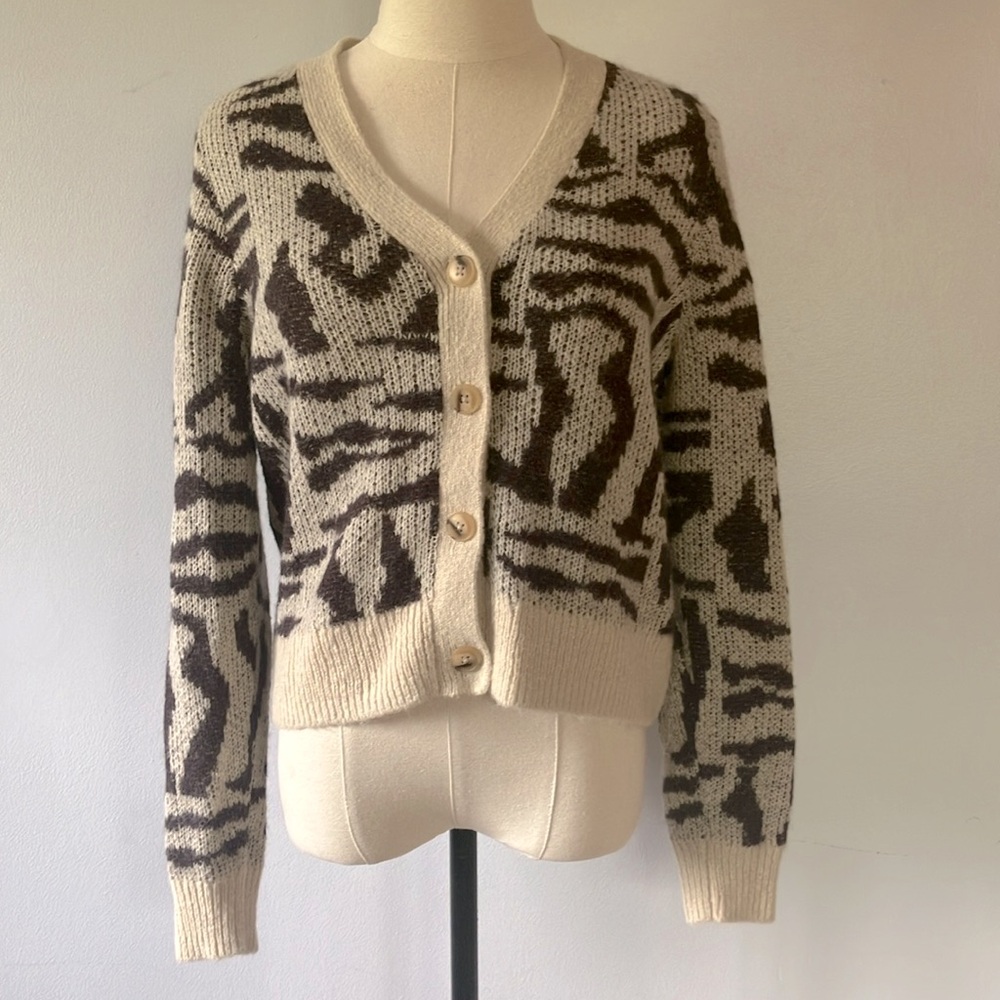 NWOT Madewell Super-Soft V-Neck Cardigan in Abstract Animal Print Size M